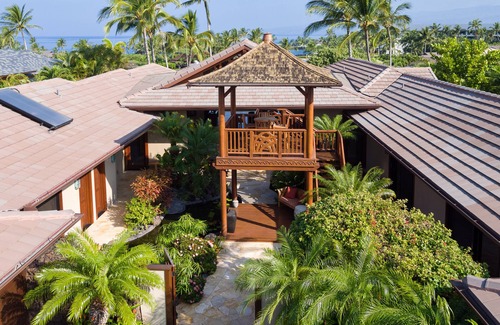 Kamuela House | Spacious Ocean View Home. Steps From White Sand Beach. Private pool & spa.