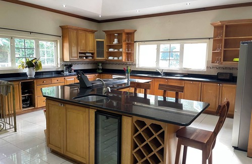 Montego Bay Villa | Spacious Oceanview Villa w/Pool & Staff in Gated Montego Bay Community