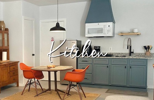 Central Oklahoma City Apartment | Spacious OKC Studio | $1700/month #MR | Kitchenette + King Bed