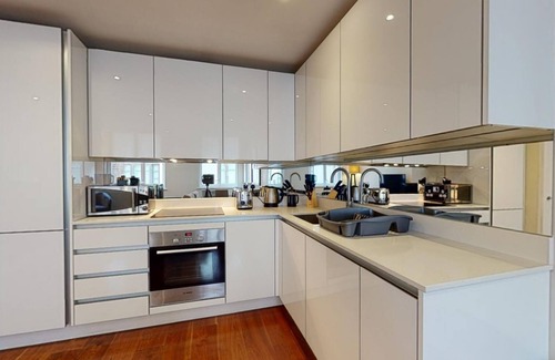 The City of London Apartment | Spacious One Bedroom Apartment in Chancery Lane