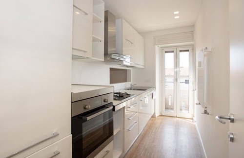 Acquabella Apartment | Spacious onebdroom Dateo - Mirable PM