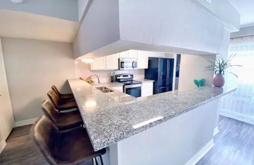 Spring Branch West House | Spacious pad 🌟 with private patio and shared pool🌟