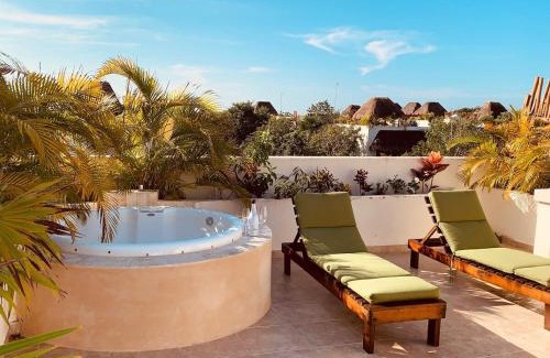 Zama Apartment | Spacious Penthouse with private rooftop & jacuzzi