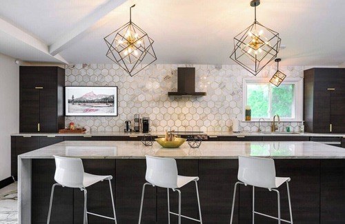 Nashville House | Spacious Pet-Friendly Mid-Century 4,000 Sq Ft Home