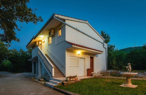 Labin Villa | Spacious Prgomet Retreat with Private Pool, Fitness Centre, and Garden - Three Bedroom Villa