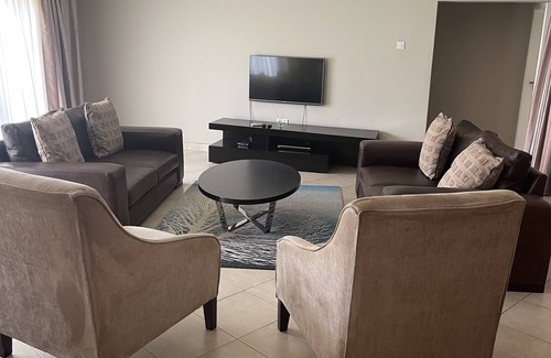 Lusaka Apartment | Spacious, Private and Peaceful 2 bed Apartment