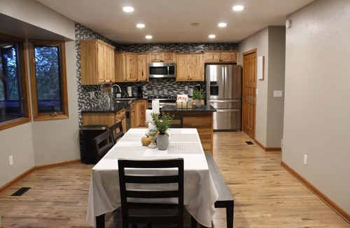 Eagle River House | Spacious Private Home w/Mountain Views, 7 P Hot Tub, Lg Patios, 4Bed, Sleeps 12