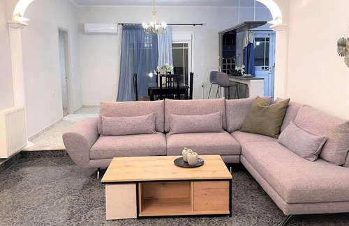 Neromilos Villa | Spacious Private Villa with garden - 100m from the sea