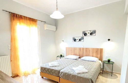 Neromilos Villa | Spacious Private Villa with garden - 100m from the sea
