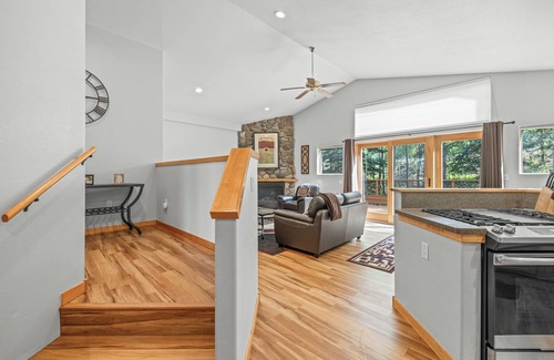 Wildernest House | Spacious & Quiet 6 BR w/Heated Garage Cutty Sark #1 & #2 Combo