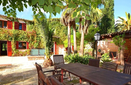 Consell House | Spacious renovated house with pool in Consell up to 12 people