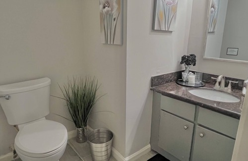 Northeast Houston House | Spacious Renovated Townhome in Houston!