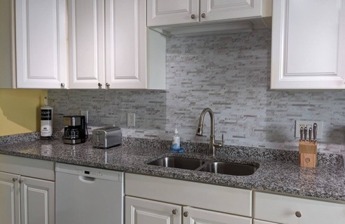 Port Canaveral Condo | Spacious Renovated Condo - 1 block from the beach!