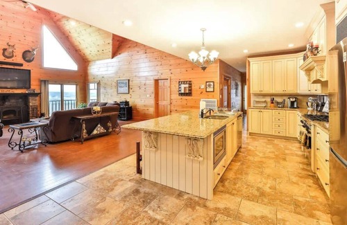 Stamford House | Spacious Retreat w/Panoramic View of Catskill Mts