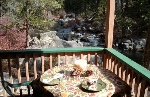 Strawberry House | Spacious Riverfront Cabin Rental Perfect for Large Groups near Sonora, California