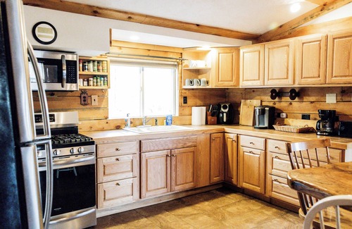 Weikert Cabin | Spacious + Rustic Cabin Near Penns Creek