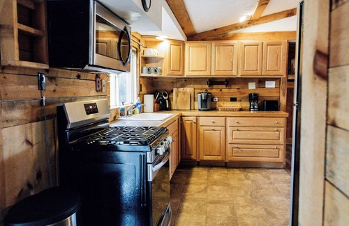 Weikert Cabin | Spacious + Rustic Cabin Near Penns Creek