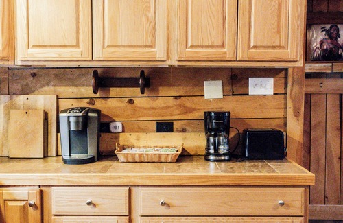 Weikert Cabin | Spacious + Rustic Cabin Near Penns Creek
