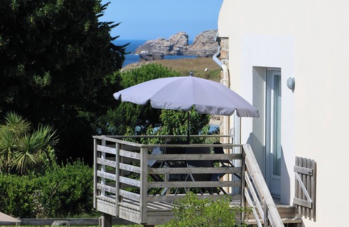 Landunvez House | Spacious, sea view, 100m from the beach SAND END and trail "GR34",