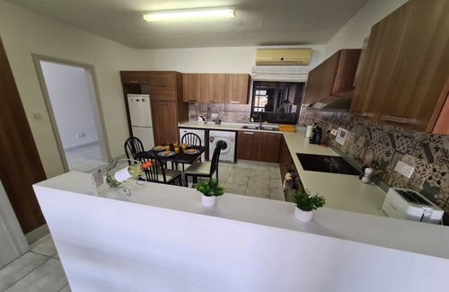Madliena Apartment | Spacious Sea View Central Apartment in Sliema