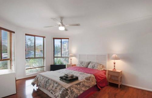 Seabrook Apartment | Spacious Seabrook Hideaway Near the Bay