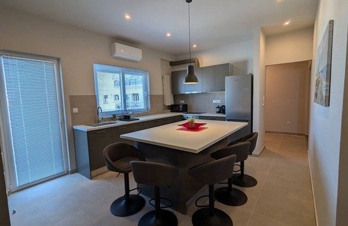 Alimos Apartment | Spacious seaside flat at alimos
