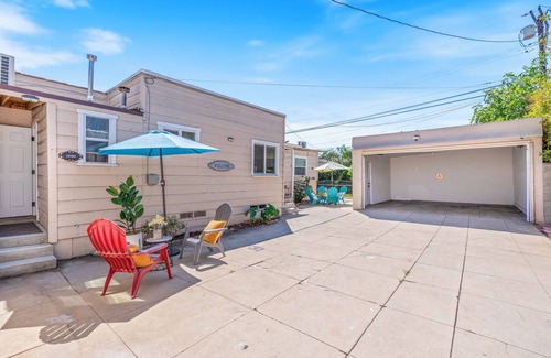 Alhambra Apartment | Spacious & Serene 3BR Retreat King Bed Safe Area Close to DTLA and OT Pasadena!
