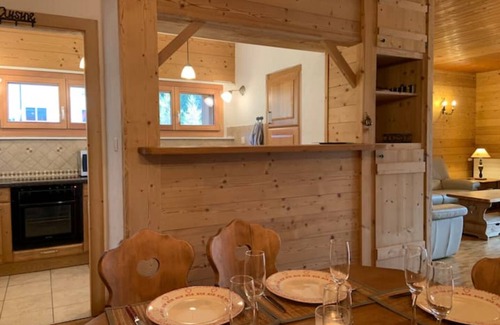 Villars-sur-Ollon Ski Chalet | Spacious ski-in and hiking flat for 6-8, 400m to the telecabine