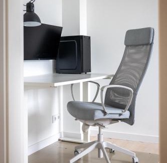 Palanga Apartment | Spacious Spot I Workspace I Free Parking I ᴄᴏʜᴏsᴛ