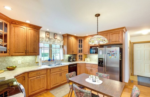 Park Forest Village House | Spacious State College Vacation Home: 4 Mi to PSU!