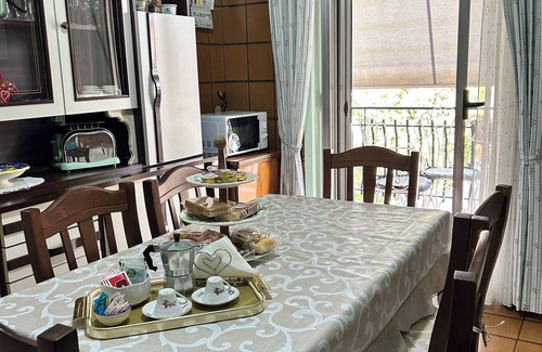 Riposto Apartment | Spacious stay 5 mins from the sea, between Etna & Taormina, free Wi-Fi & parking