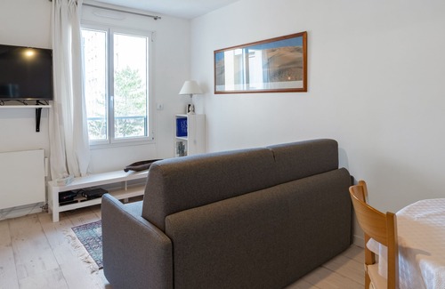Vanves Apartment | Spacious studio in Vanves near Paris - Welkeys