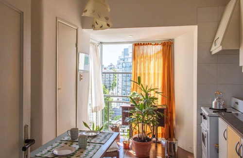 Parque Rodo Apartment | Spacious, stylish & comfy with stunning views of Park and River Plate