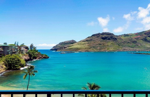 Lihue Hotel | Spacious Suite w/Private Lanai | Beachfront Retreat w/Airport Shuttle
