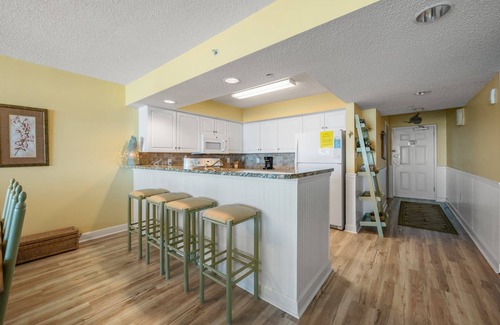 North Myrtle Beach Condo | Spacious three bedroom in Cherry Grove | Laguna Keyes - 1109
