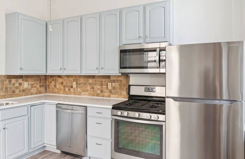 Covington House | Spacious three floor home, walking distance from the Bengals stadium.