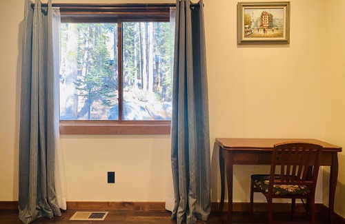 Soda Springs House | Spacious Three-level Home near Sugarbowl