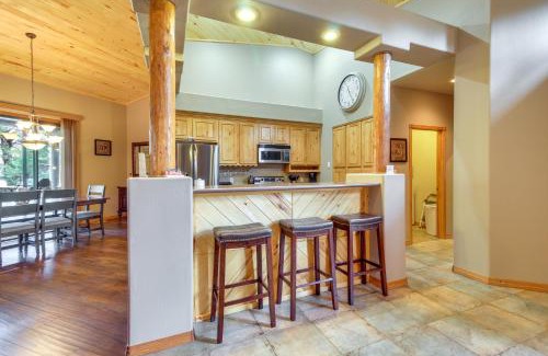Torreon House | Spacious Torreon Cabin with Deck and Gas Grill!