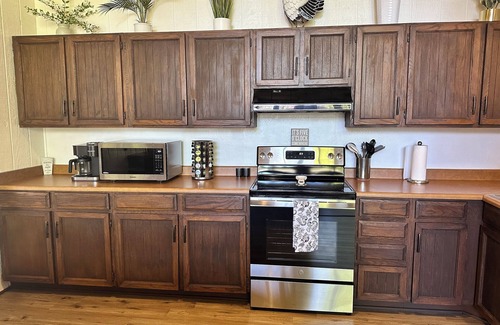 Flagstaff House | Spacious townhome w/AC and large wrap around deck in Continental Country Club!