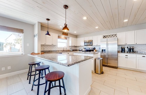 Isla Del Sol House | Spacious upgraded coastal getaway with firepit - near boat ramp, stroll to beach