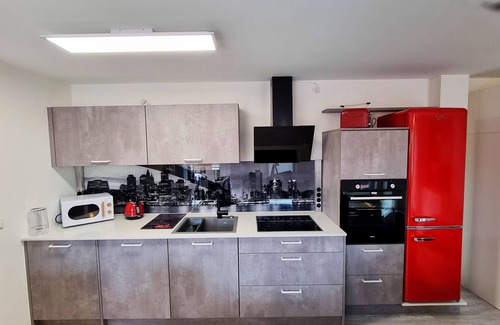 Volkach Apartment | Spacious vacation apartment (49 sqm) for up to 4 people with south-facing terrace