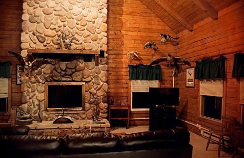 Dawson House | Spacious Vacation Cabin near Lac Qui Parle Lake in Dawson, Minnesota