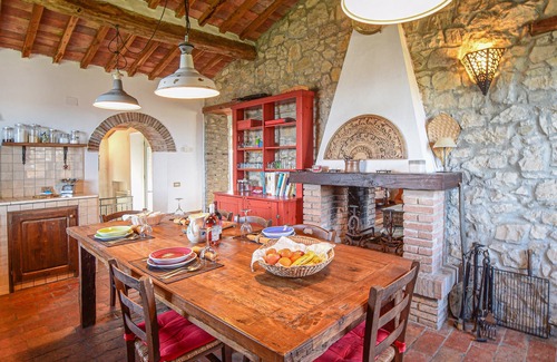 Roccalbegna House | Spacious vacation home in a quiet location with plenty of privacy.