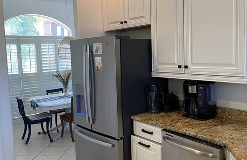 Vero Beach House | Spacious Vero Beach waterfront pool home. Pet friendly