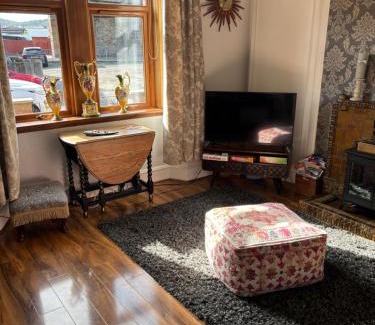 Inverness Villa | Spacious villa 5 mins from nature reserve and town