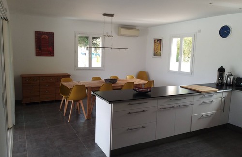 Sari-Solenzara Villa | Spacious villa with private heated pool