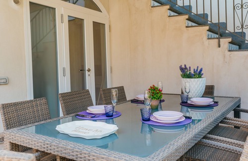 Sant'Agnello Villa | Spacious Villa with 4 rooms, pool, solarium & garden
