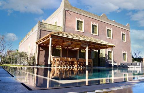 Annakhil Villa | Spacious villa with pool in Marrakech 448 m² mountain view