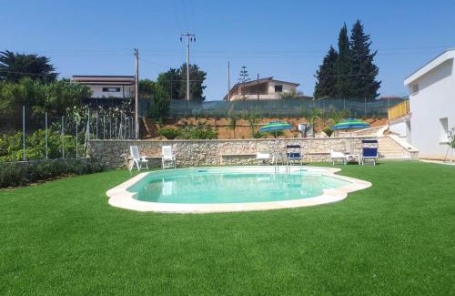 Alcamo Villa | Spacious villa with sea and mountain views in Alcamo