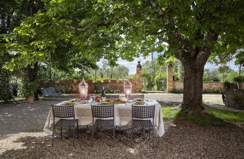 Siena Villa | Spacious villa with stunning pool, luscious gardens